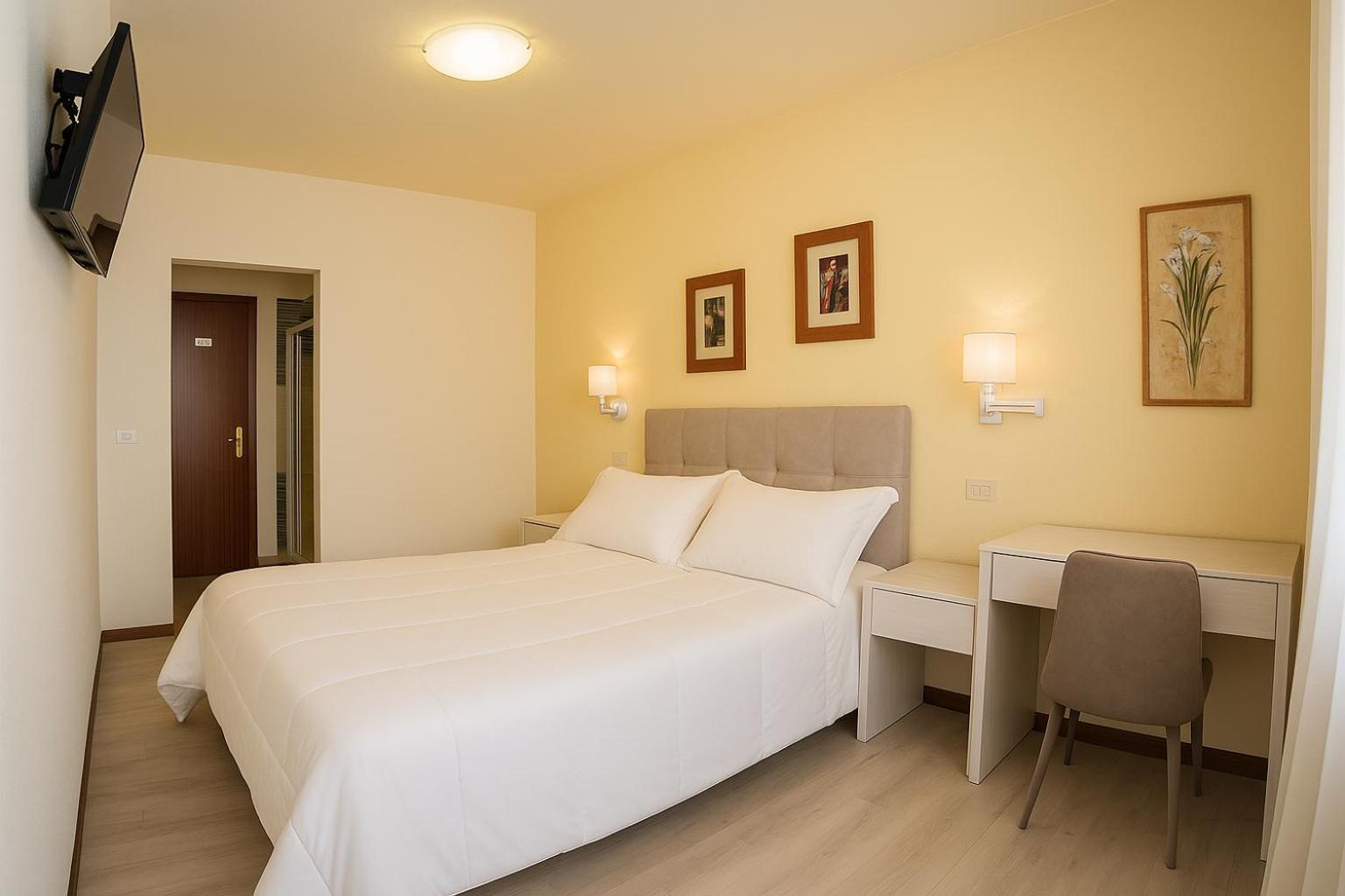 Hotel Elara à Viveiro Extérieur photo
