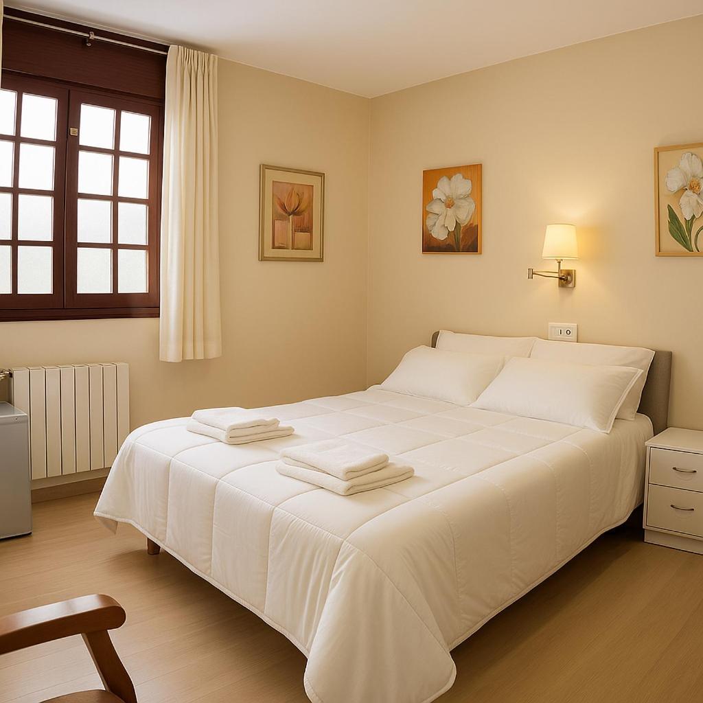 Hotel Elara à Viveiro Extérieur photo